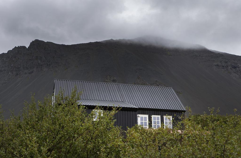 Vila Black Timber House Borgarnes Exteriér fotografie