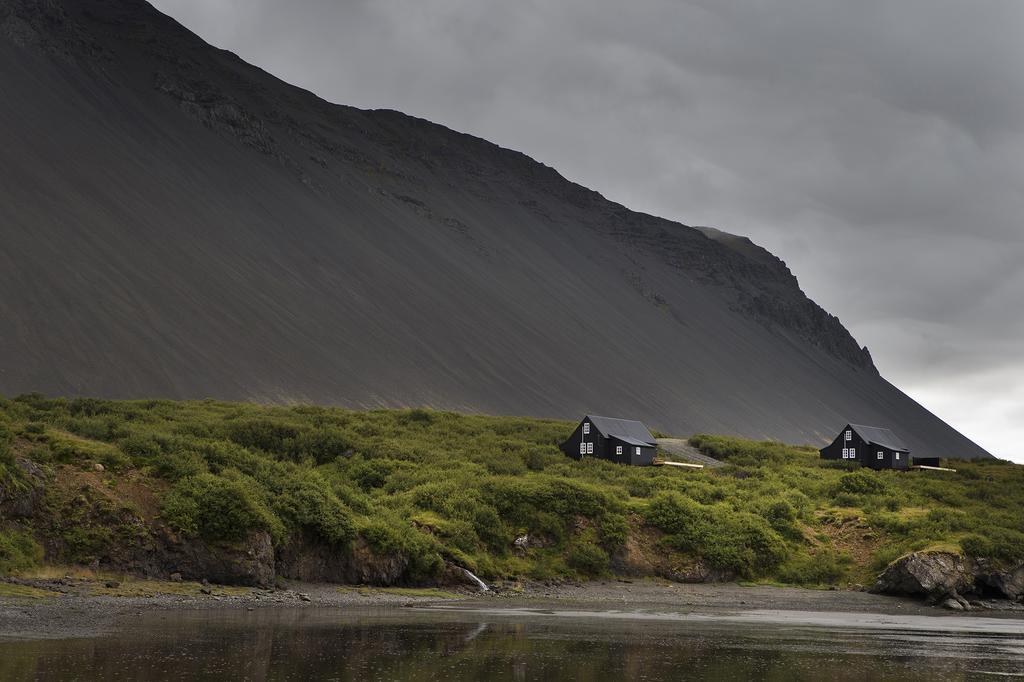Black Timber House Borgarnes Exteriér fotografie